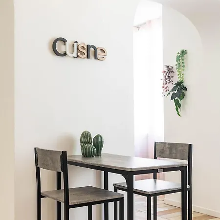 Corte Chiara-2 Bd アパート *
