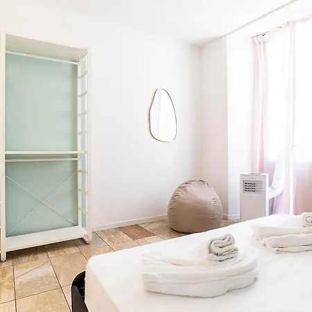 Corte Chiara-2 Bd アパート *